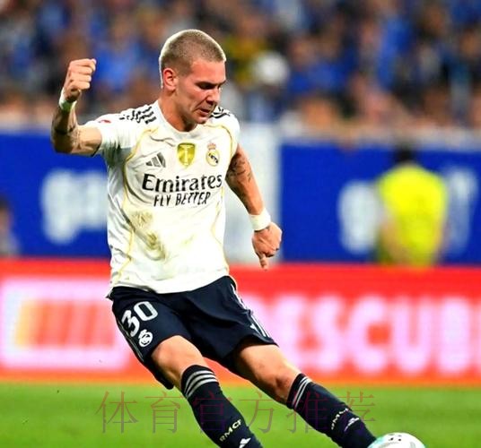 每体:如果齐达内选择离开皇马 他将损失千万欧元 每体:如果齐达内选择离开皇马 他将损失千万欧元